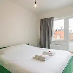 Modern And Bright Seaside App W Seaview & Terrace أوستيند
