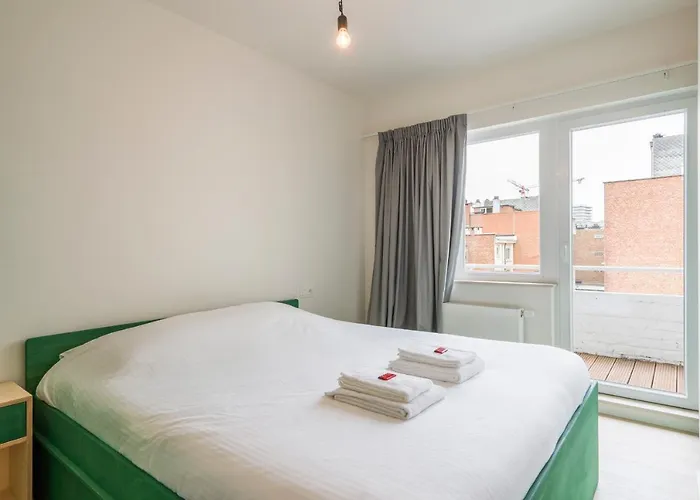 Modern And Bright Seaside App W Seaview & Terrace 오스텐드