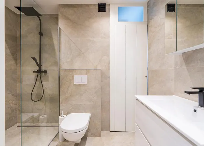 Modern And Bright Seaside App W Seaview & Terrace Apartamento