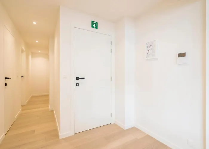 Modern And Bright Seaside App W Seaview & Terrace *